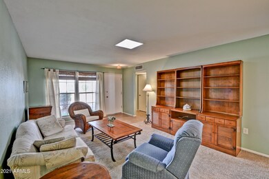 10521 W Palmeras Dr, Sun City, AZ 85373 - photo 3