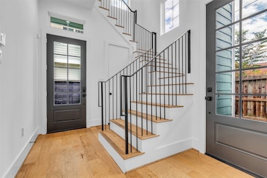 204 Burr St unit G, Houston, TX 77011 - photo 4