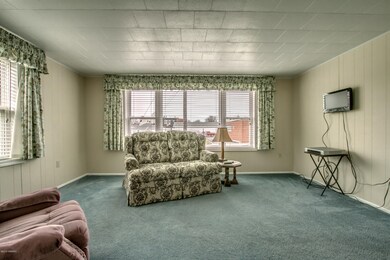 Living_Room_(2)