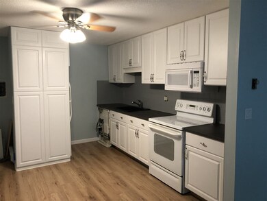 97G Capitol Hill Dr unit 97G, Londonderry, NH 03053 - photo 3