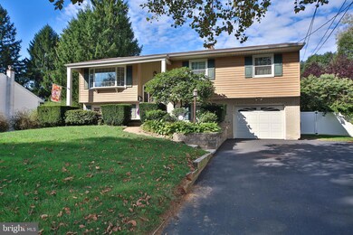 226 Midway Dr, Morrisville, PA 19067 - photo 3