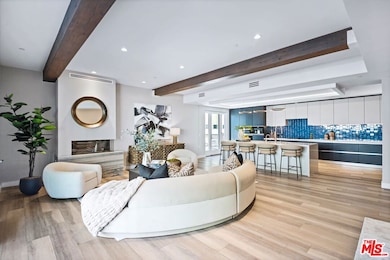 160 N La Peer Dr unit 201, Beverly Hills, CA 90211 - photo 2