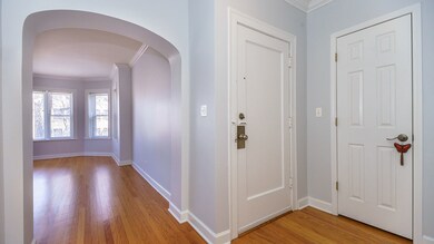 6336 N Rockwell St unit 2, Chicago, IL 60659 - photo 2