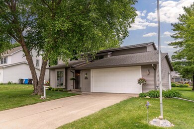 2627 Fandre Dr, Cedar Falls, IA 50613 - photo 2