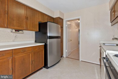 6192 Vine Forest Ct, Falls Church, VA 22044 - photo 7