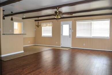 Den and breakfast area from entry.
