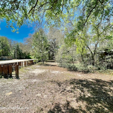 127 Bluegill Dr, Interlachen, FL