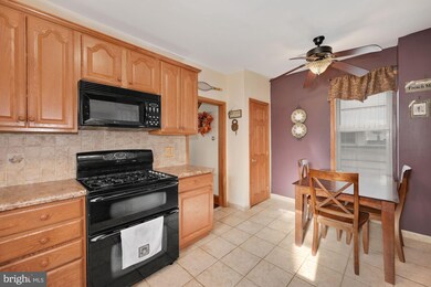 128 W Washington St, Riverside, NJ 08075 - photo 4