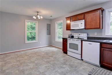 175 Dupont St, West Point, VA 23181 - photo 7