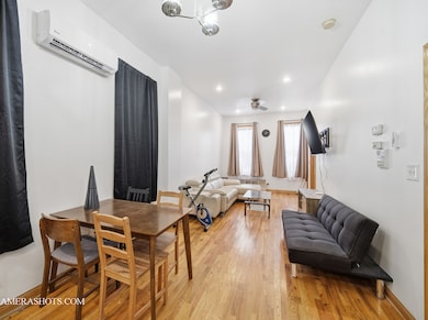 2452 W Arthington St unit 1, Chicago, IL 60612 - photo 4