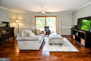 7015 Knighthood Ln, Columbia, MD 21045 - photo 3