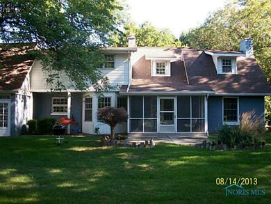 317 W Holland St, Archbold, OH 43502 - photo 2