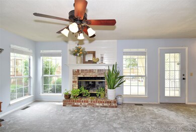 2411 W Kent St, Broken Arrow, OK 74012 - photo 4