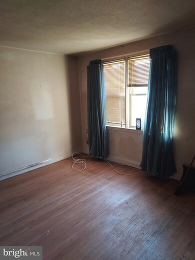 8643 Oak Rd, Parkville, MD 21234 - photo 3