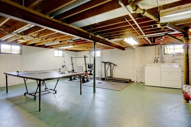 205 Alschuler Dr, Aurora, IL 60506 - photo 7