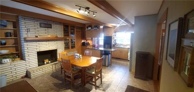 5323 Mcanany Dr, Shawnee, KS 66203 - photo 6