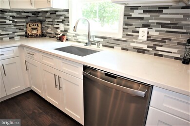 12314 Dalewood Dr, Silver Spring, MD 20902 - photo 4