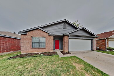 3217 Bent Creek Dr, Denton, TX 76210 - photo 2