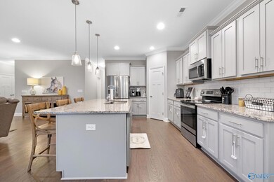 217 Willow Bank Cir, Decatur, AL 35603 - photo 6