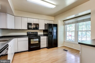 3811 Water Drop Ct, Burtonsville, MD 20866 - photo 3