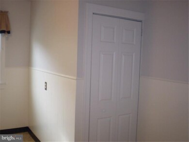 319 W Centre St, Woodbury, NJ 08096 - photo 7