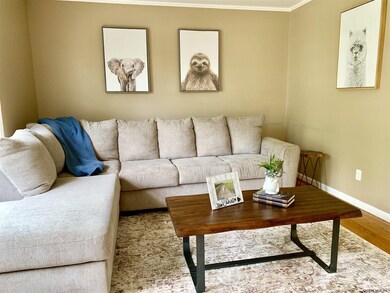 121 Horstman Dr, Schenectady, NY 12302 - photo 6