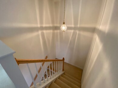46 Tulip Cir unit 46, South Grafton, MA 01560 - photo 5