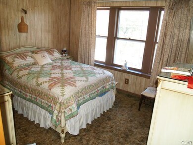 734 Chestnut St, Emmaus, PA 18049 - photo 7