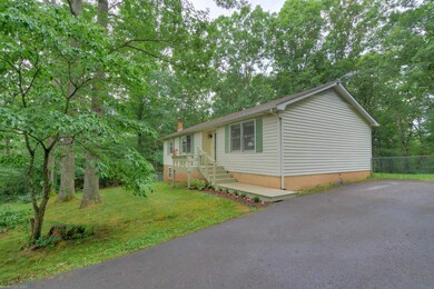 Beautiful wooded lot!