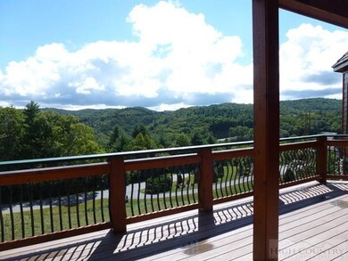 Upper Deck: Wonderful view from your back deck.