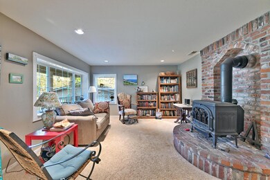 5617 Kane Creek Rd, Central Point, OR 97502 - photo 3