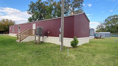 919 Dyche Ln, Alvin, TX 77511 - photo 3