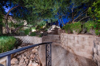 029_Front Steps