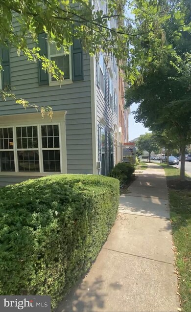 159 Chevy Chase St, Gaithersburg, MD 20878 - photo 4