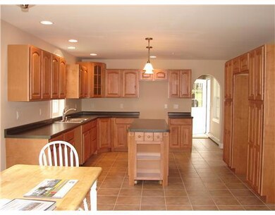 47 Jordan Dr, Gorham, ME 04038 - photo 2
