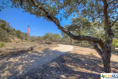 23090 Scenic Loop Rd, San Antonio, TX 78255 - photo 2