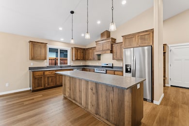 1025 River Mist Ln, Grants Pass, OR 97527 - photo 5