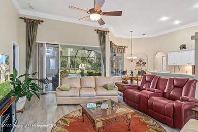 7-web-or-mls-M6405694
