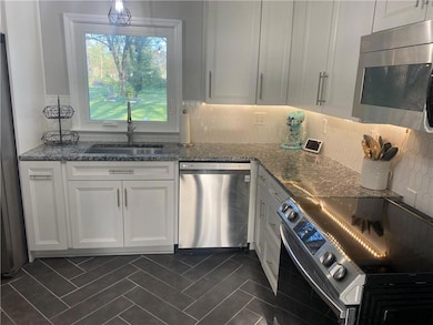 5219 Halsey St, Shawnee, KS 66216 - photo 4