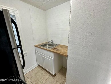 4415 St Johns Ave unit UPSTAIRS, Jacksonville, FL 32210 - photo 7