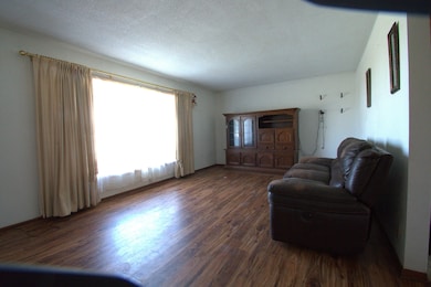 516 W 16th St, Boone, IA 50036 - photo 2