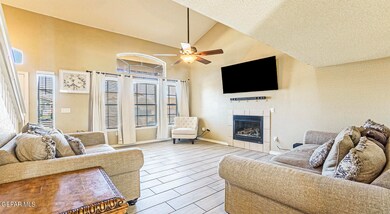 14336 Desierto Lindo Ave, El Paso, TX 79928 - photo 5