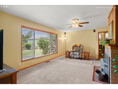 904 E Crestview Dr, Newberg, OR 97132 - photo 7