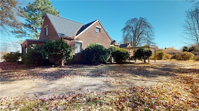 602 S Main St, Dobson, NC 27017 - photo 5