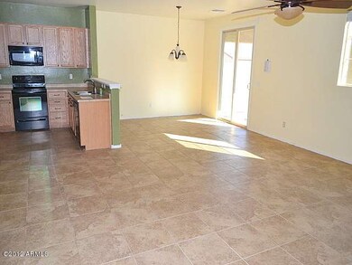023-382315-lving-to-kitchen-1