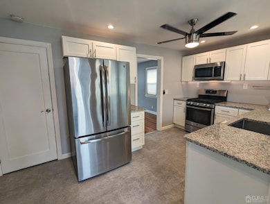 48 Moffett St unit 50, Fords, NJ 08863 - photo 5