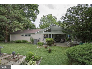 5 Hickory Ln, Wallingford, PA 19086 - photo 2