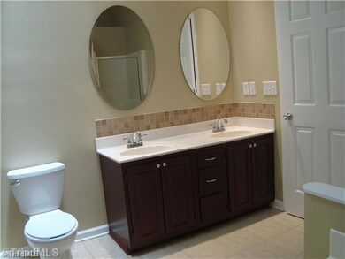 Master Bath/Spa.