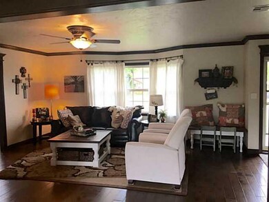 1536 N Oklahoma Ave, Shawnee, OK 74804 - photo 3