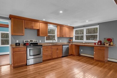 23 Charles St, Georgetown, MA 01833 - photo 6